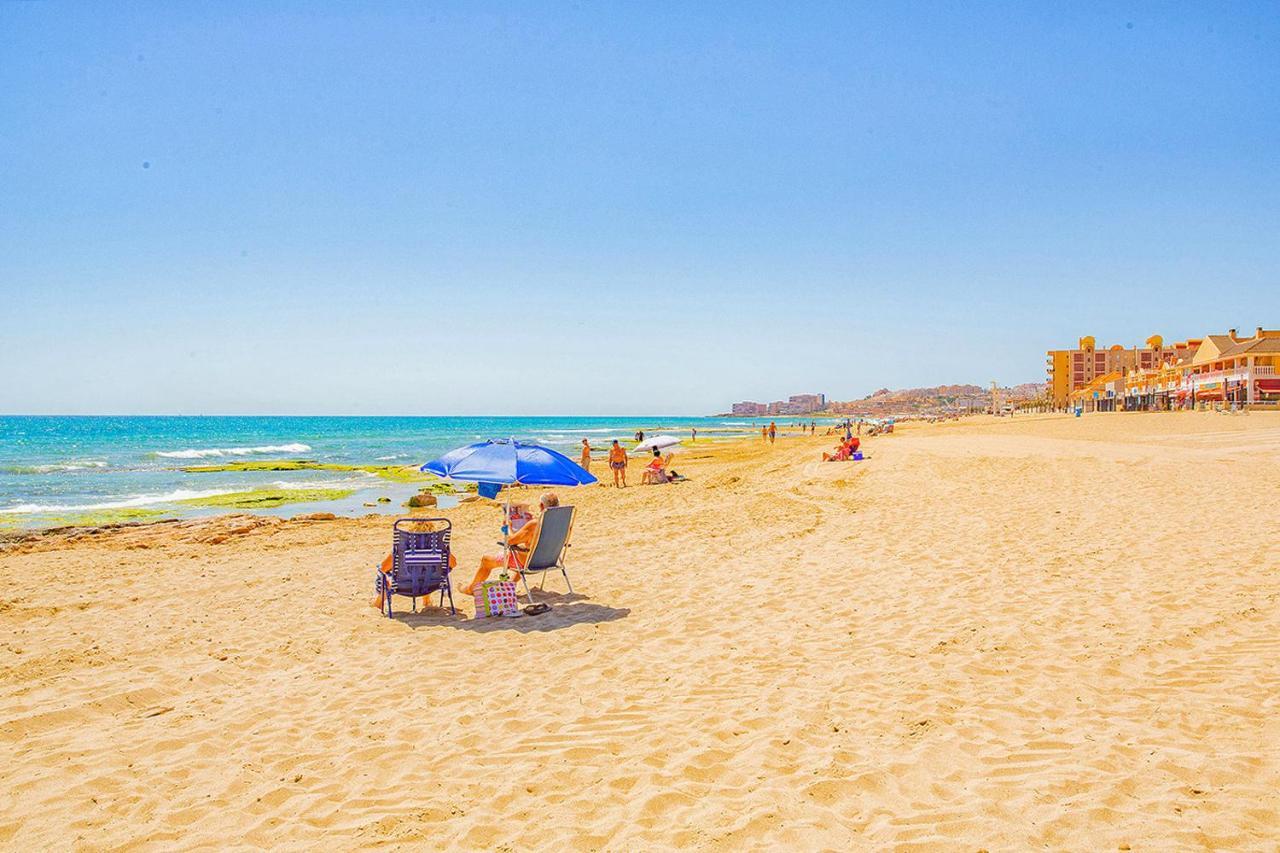 060 La Mata Beach - Alicante Holiday Bagian luar foto